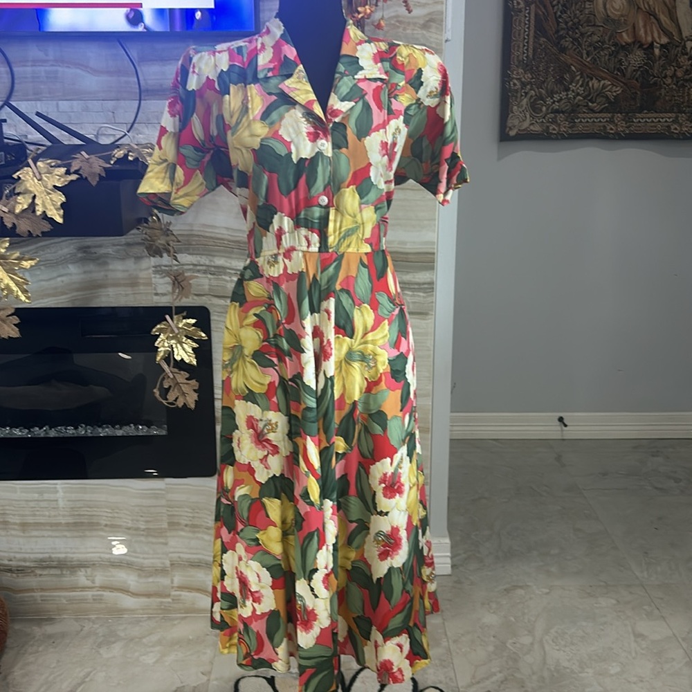 Carol Anderson Vintage Floral Print 90’s/40’s Dress with Shoulder Pads. Size 2
